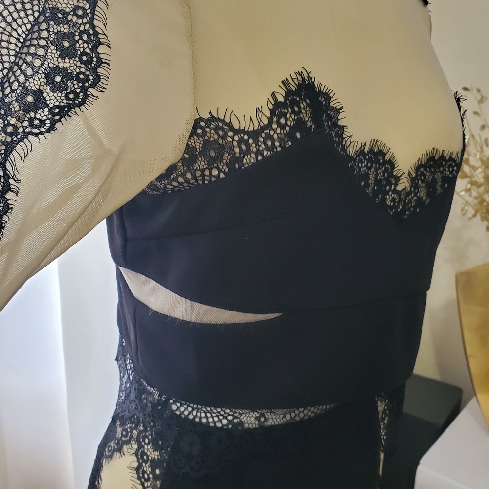 Night lace dress